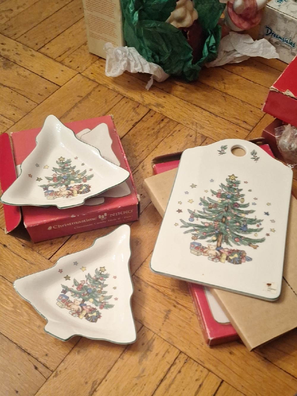 Holiday Greeting Cutting Board and 2 Candy Dishes